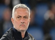 三亿体育体育下载-曼联客场惨败：穆里尼奥遭遇执教生涯最糟糕状态