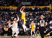 三亿体育体育官网-包含勇士再胜湖人，迎来——失败的词条