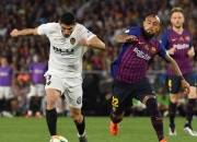 三亿体育体育亚洲官网-瓦伦西亚队客场战胜皇家社会，保持联赛领先地位的简单介绍