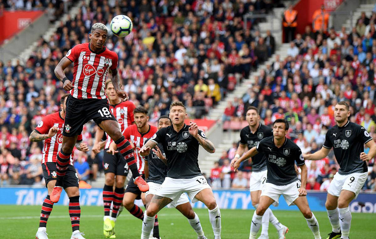 伯恩茅斯主场失利，保级形势堪忧的简单介绍