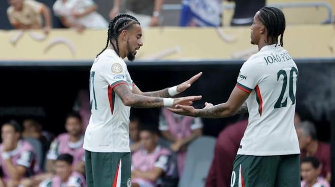 包含亚眠对阵甘冈：拼尽全力争取胜利的词条