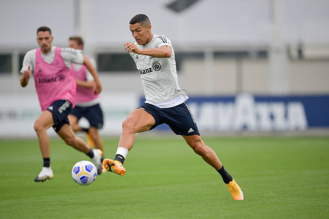 绝地反击,尤文图斯与罗马斗志昂扬的简单介绍 绝地反击,尤文图斯与罗马斗志昂扬的简单介绍