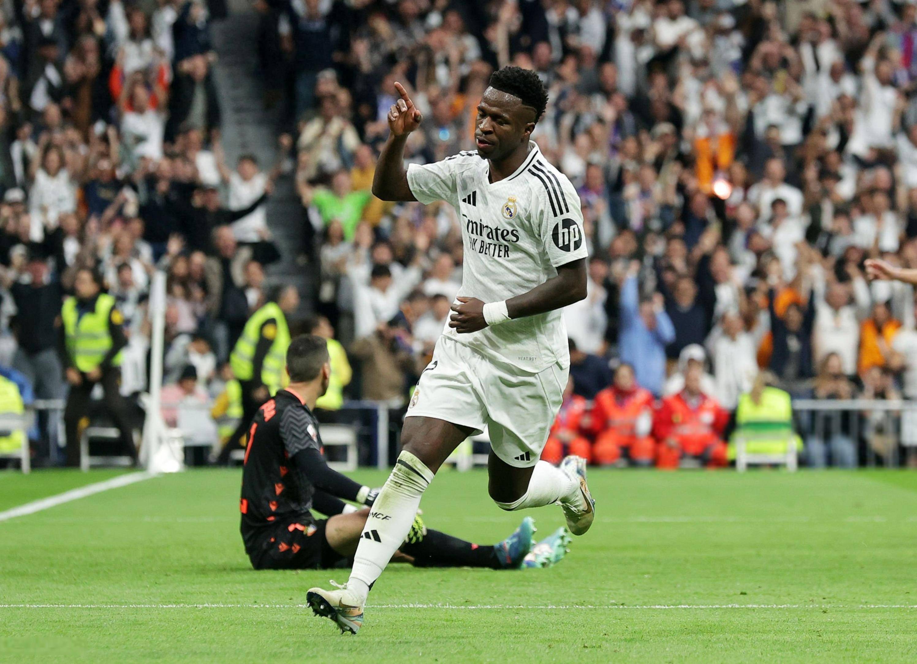 皇马主场获胜，小组领跑无悬念的简单介绍