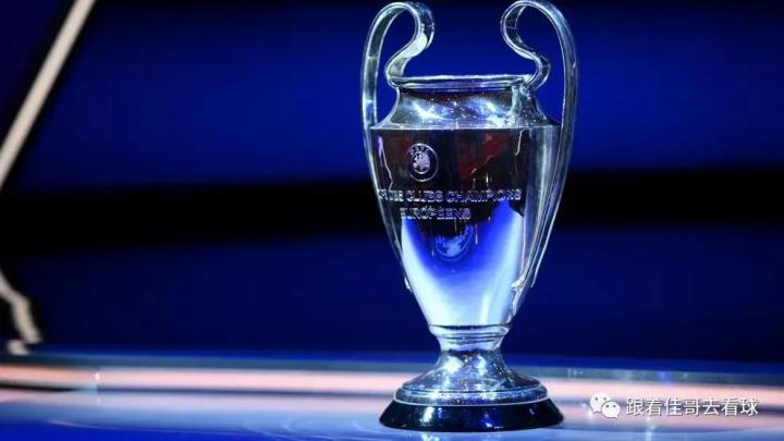 阿贾克斯大比分胜出,晋级强的简单介绍 阿贾克斯大比分胜出,晋级强的简单介绍