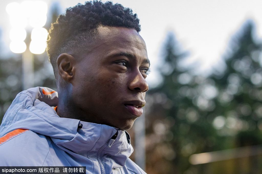 荷兰国家队备战国家队资格赛，全队备战雄心壮志的简单介绍