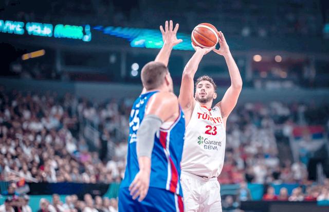 包含欧锦赛资格赛:焦点对决精彩纷呈的词条 包含欧锦赛资格赛:焦点对决精彩纷呈的词条