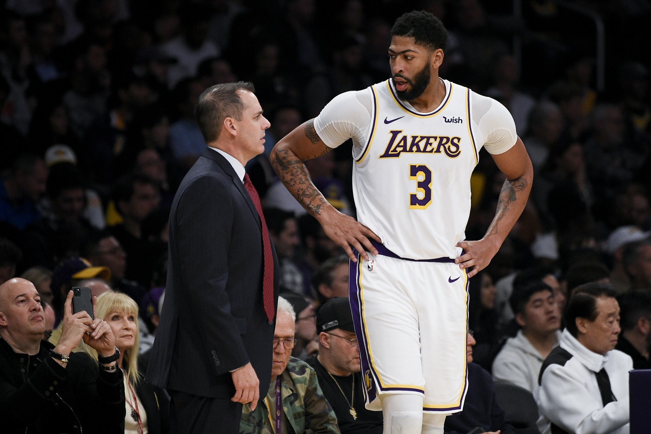 沃格尔公牛主帅赛季初首秀，公牛战胜灰熊取得开门红的简单介绍