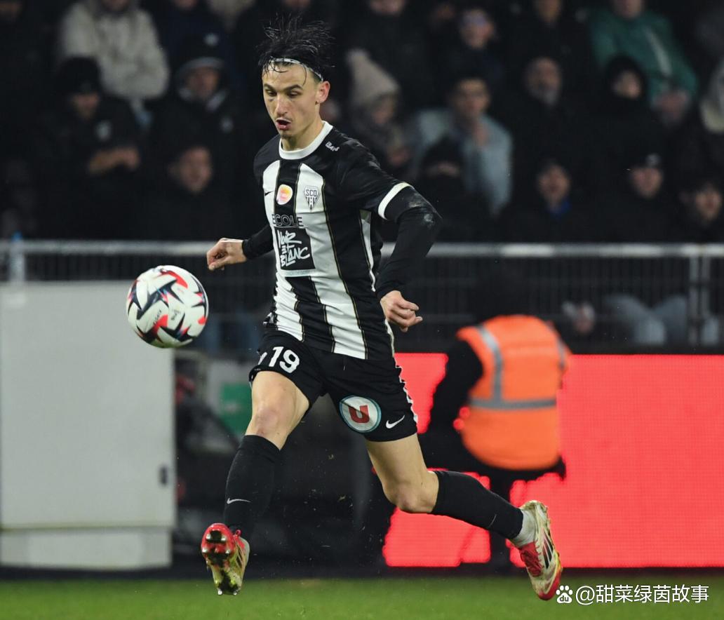 包含里昂将在法甲比赛中与昂热交锋，殊胜预兆的词条