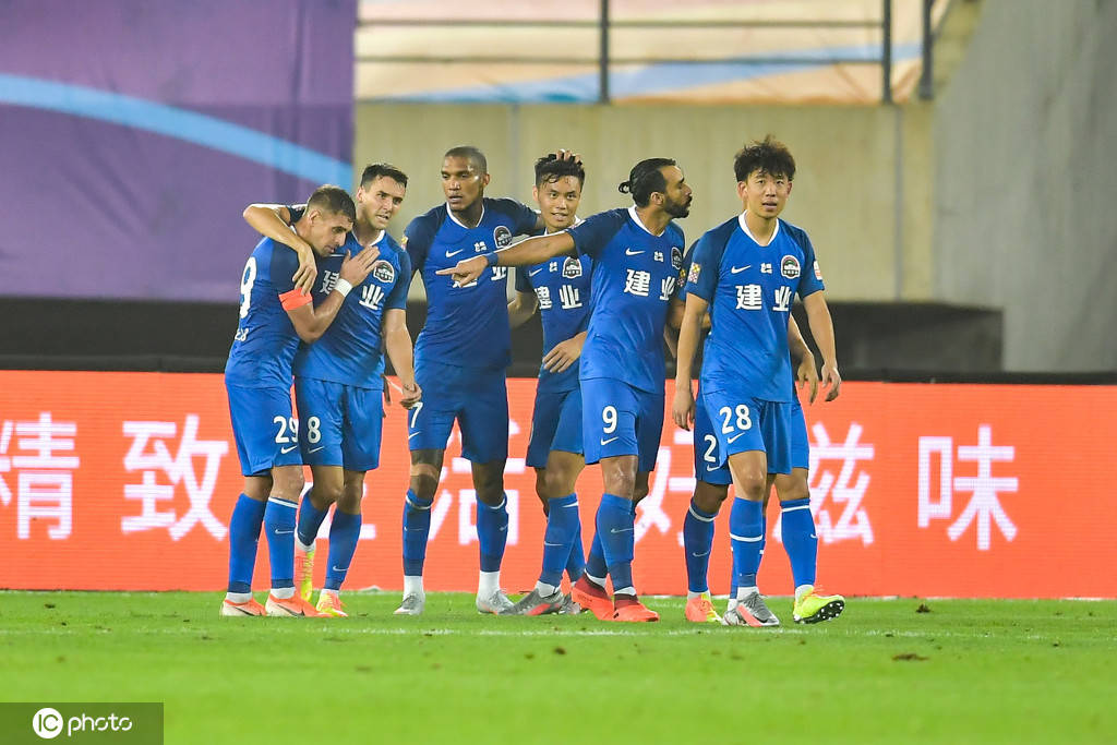 河南建业主场战胜南昌八一，取得赛季首胜的简单介绍