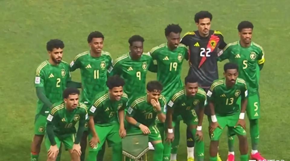 球队实力均衡,联赛悬念迭起 球队实力均衡,联赛悬念迭起