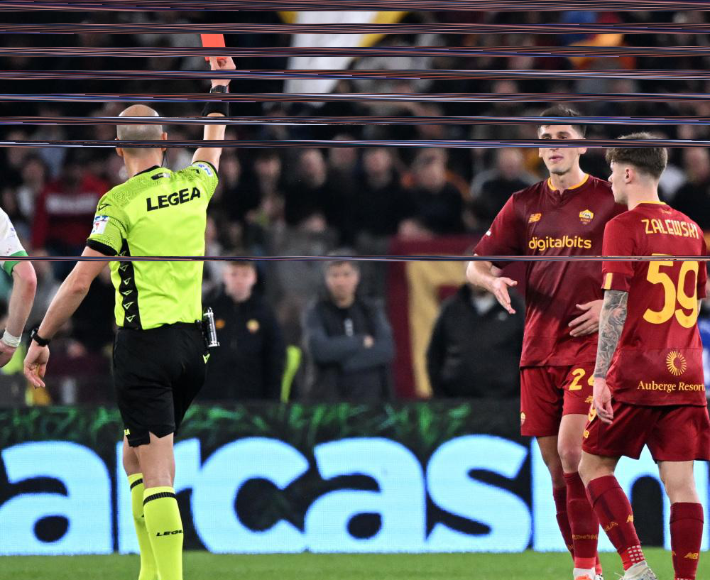 包含罗马在客场大败，积分榜位置继续下滑的词条