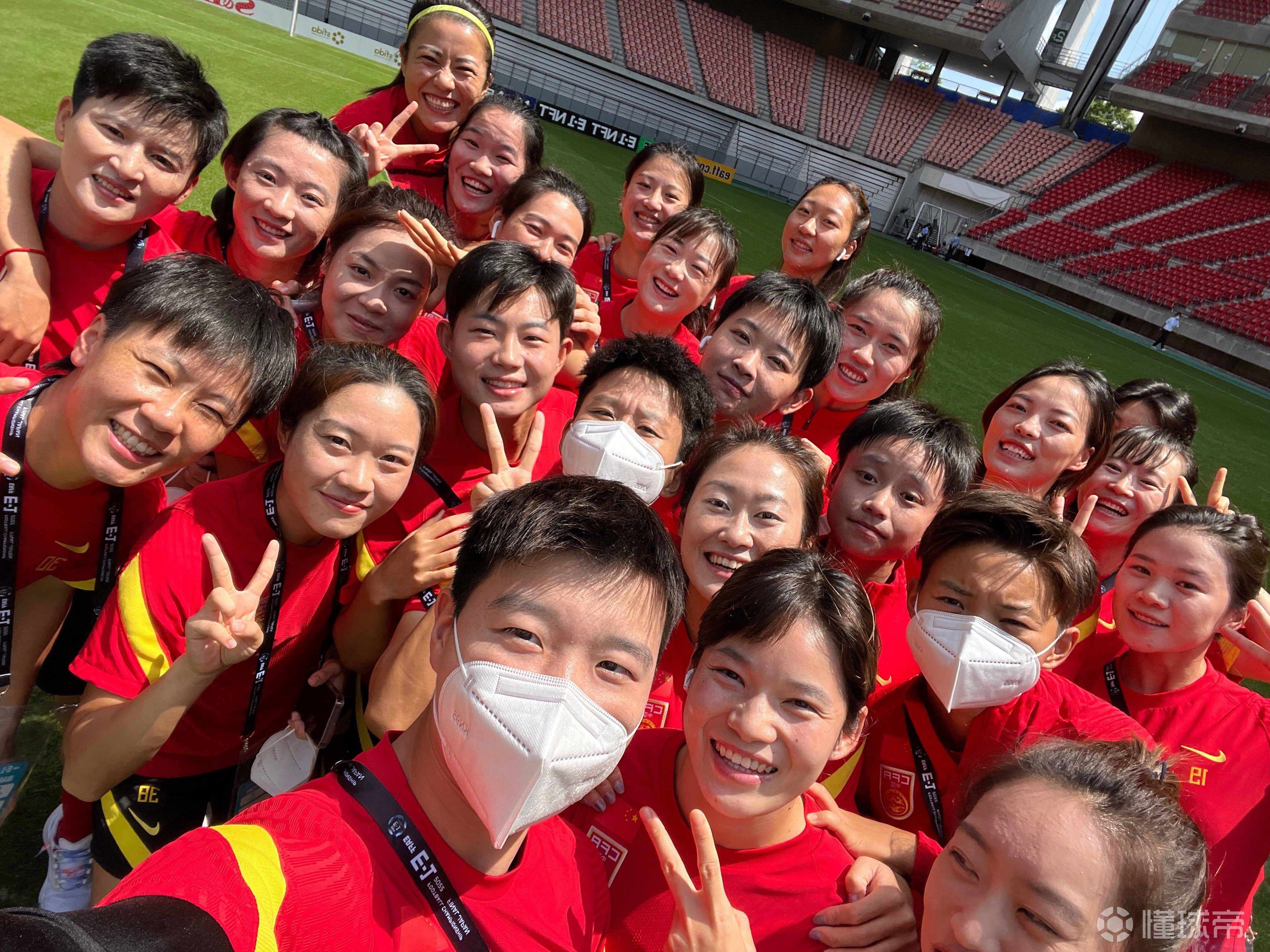 中国女足再次披挂上阵，为比赛做好准备的简单介绍